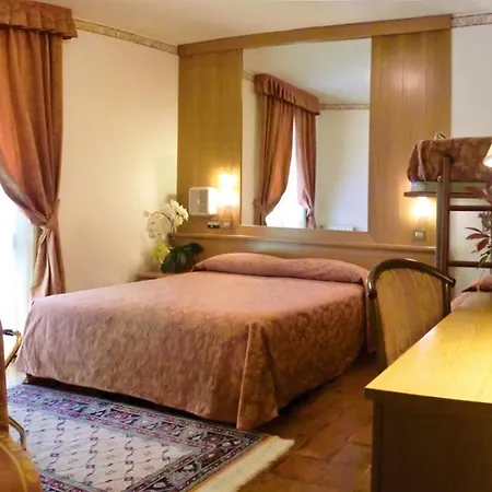 Hotel Astra Tignale