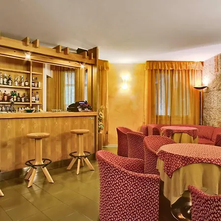 Astra Hotel 3*