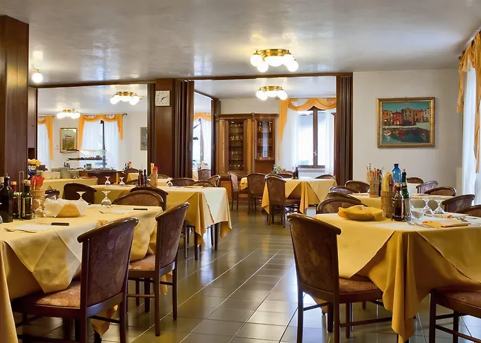 Hotel Astra Tignale