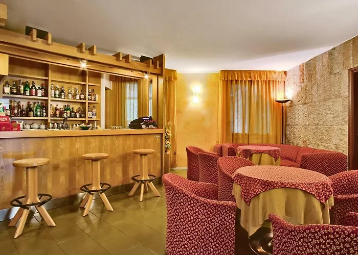Astra Hotel 3*